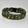 zelfmaakset fishtail armband met kleine zwarte buckle